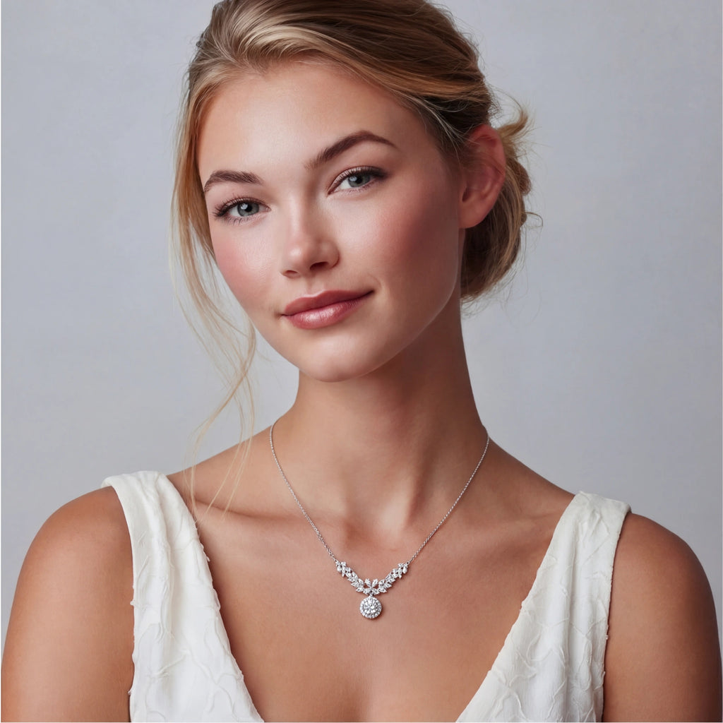 Elaris Necklace