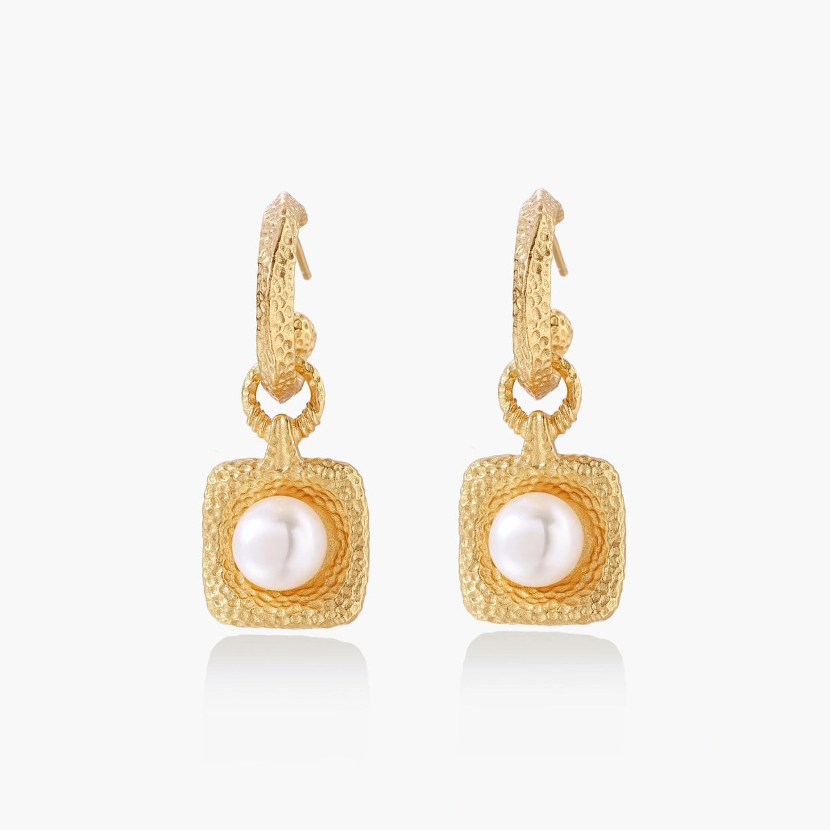Solivara Studs
