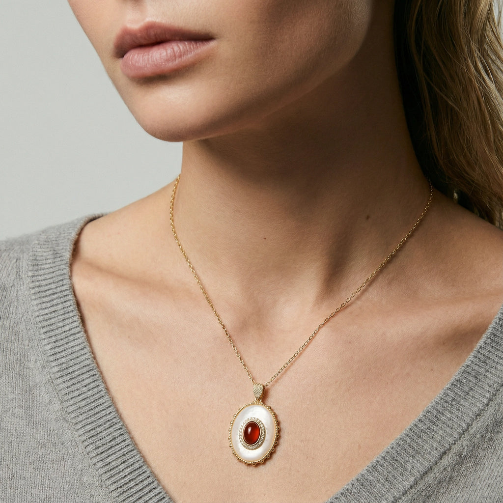 Chloerette Pendant