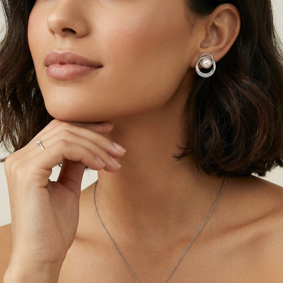 Uvelia Earrings