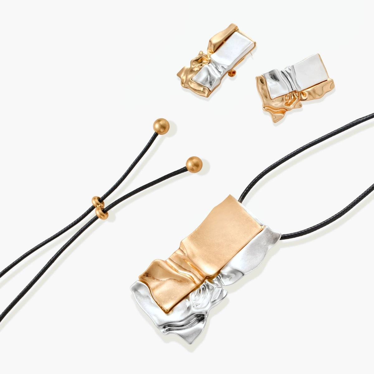 Carvella Set by Diar Collections