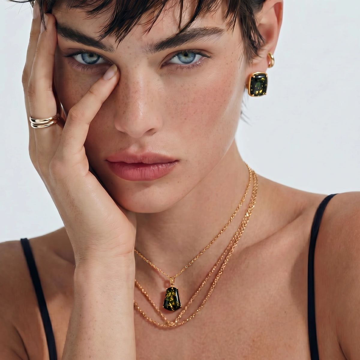 Yvianne Necklace