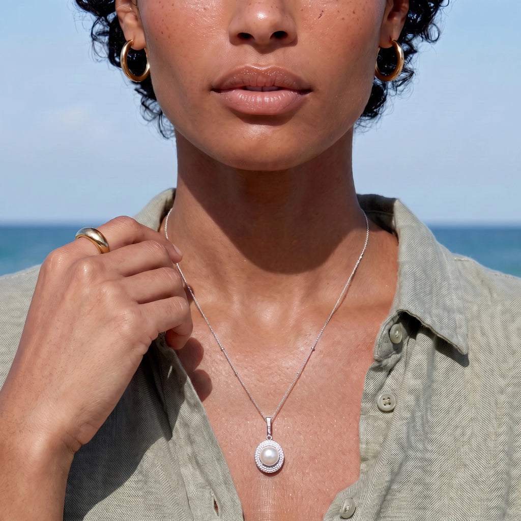 Lumiere Necklace